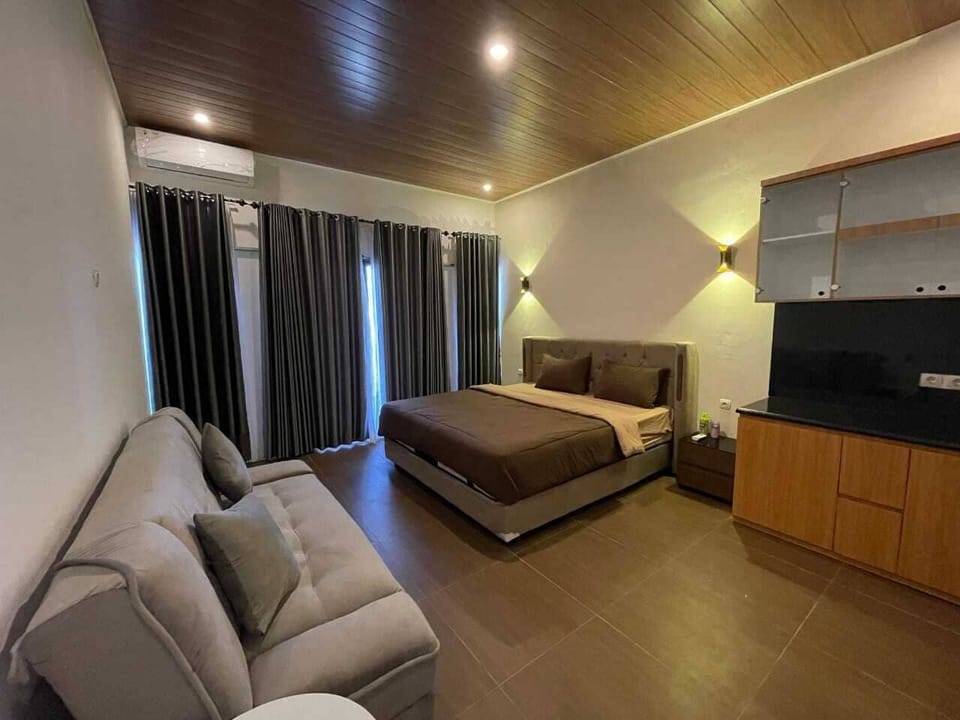 Deluxe Double Room, Patio, Mountain View | Desk, free WiFi