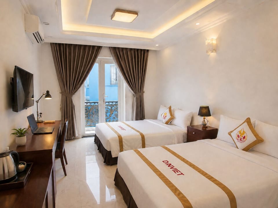 Family Suite, Balcony | Desk, free WiFi