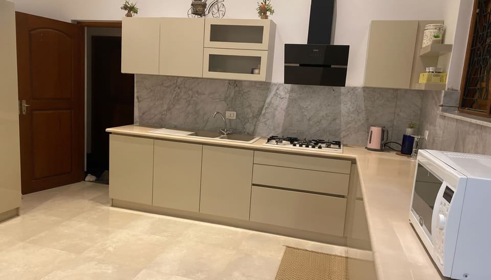 Fridge, oven