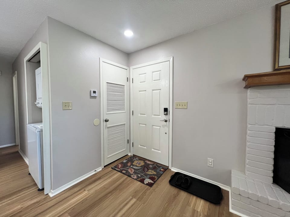 Entrance (inside unit).