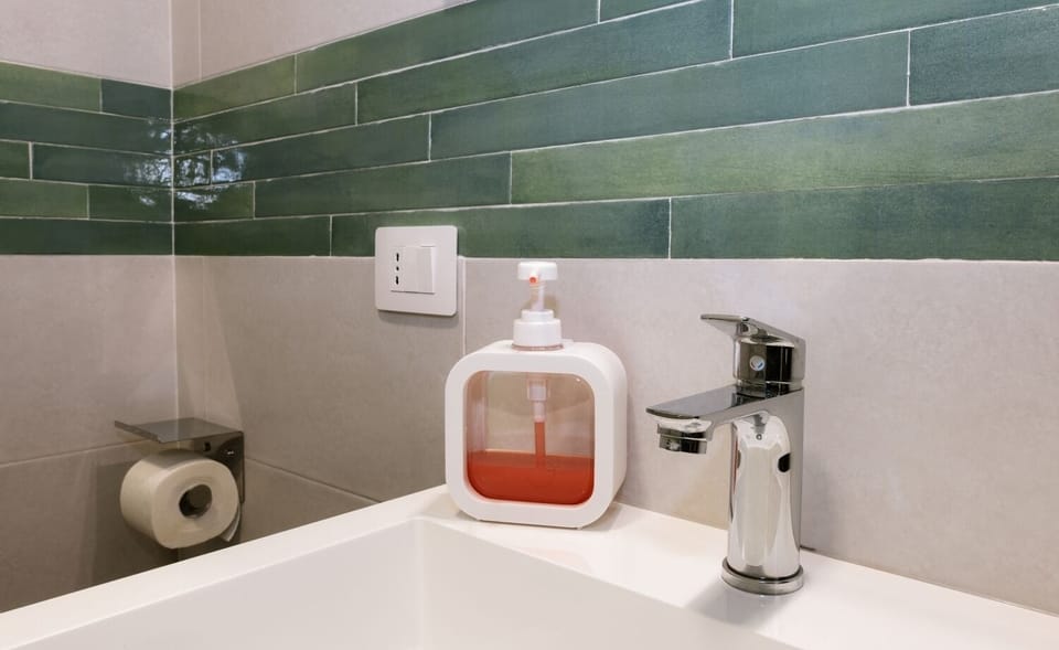 Double or Twin Room, City View | Bathroom