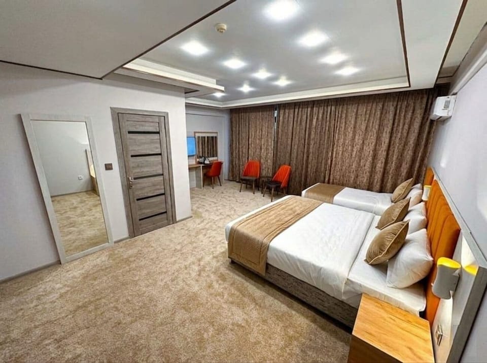 Standard Twin Room, Courtyard View | Premium bedding, desk, laptop workspace, soundproofing
