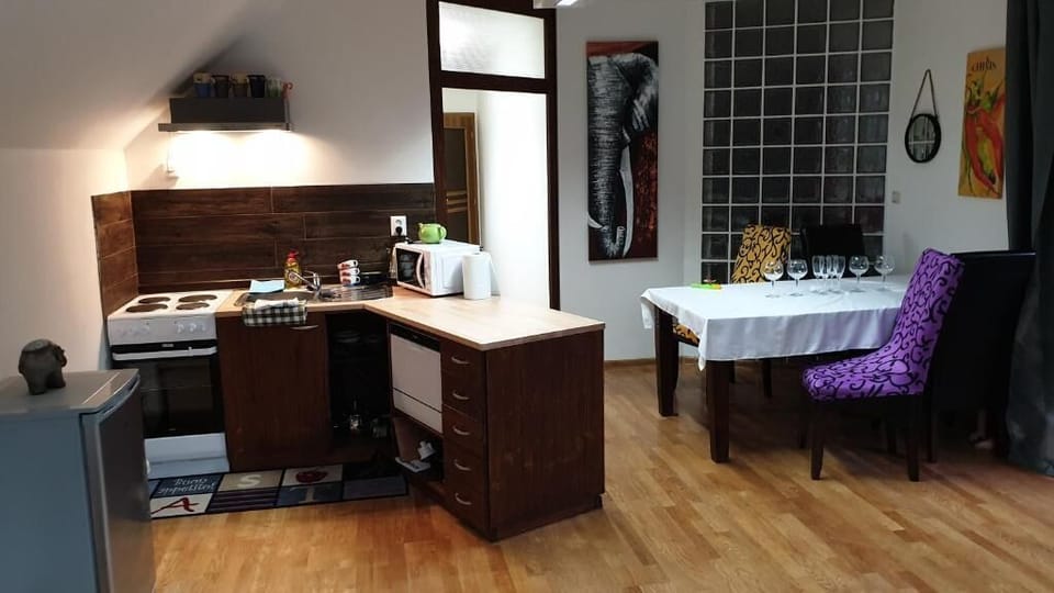 Superior Apartment, Patio | Private kitchen