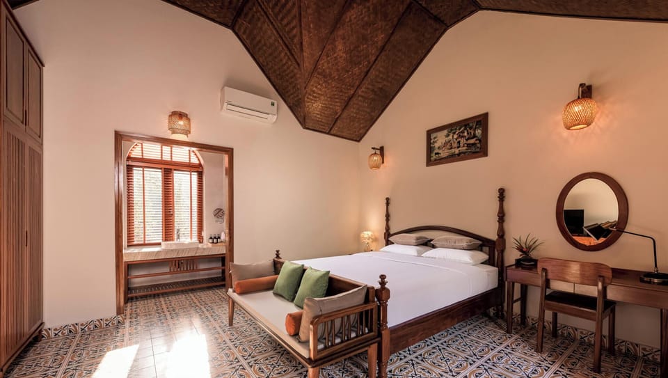 Garden Heritage King Bungalow | Minibar, WiFi (free), bed sheets
