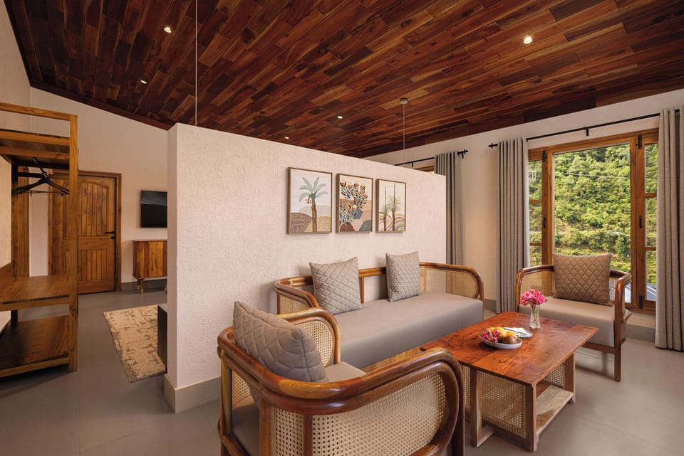 Executive Suite | Living area