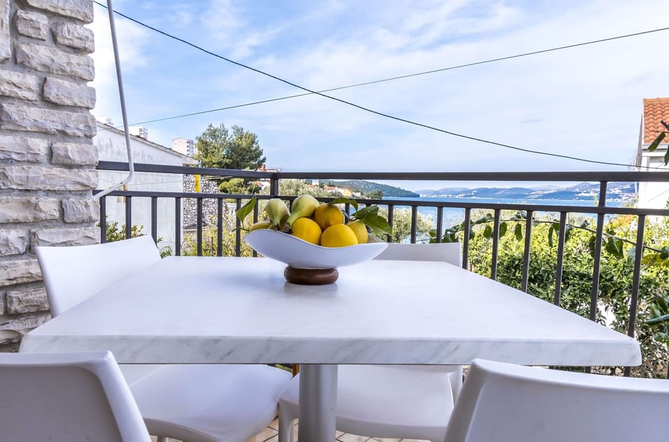 House | Balcony