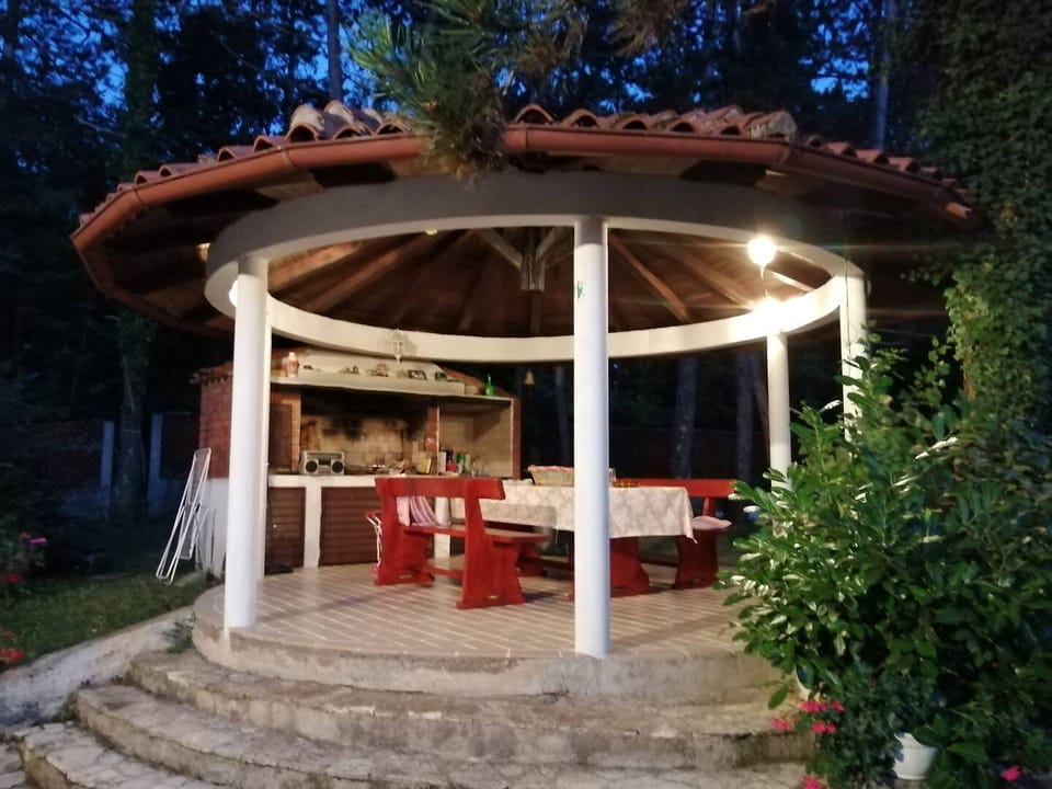 BBQ/picnic area