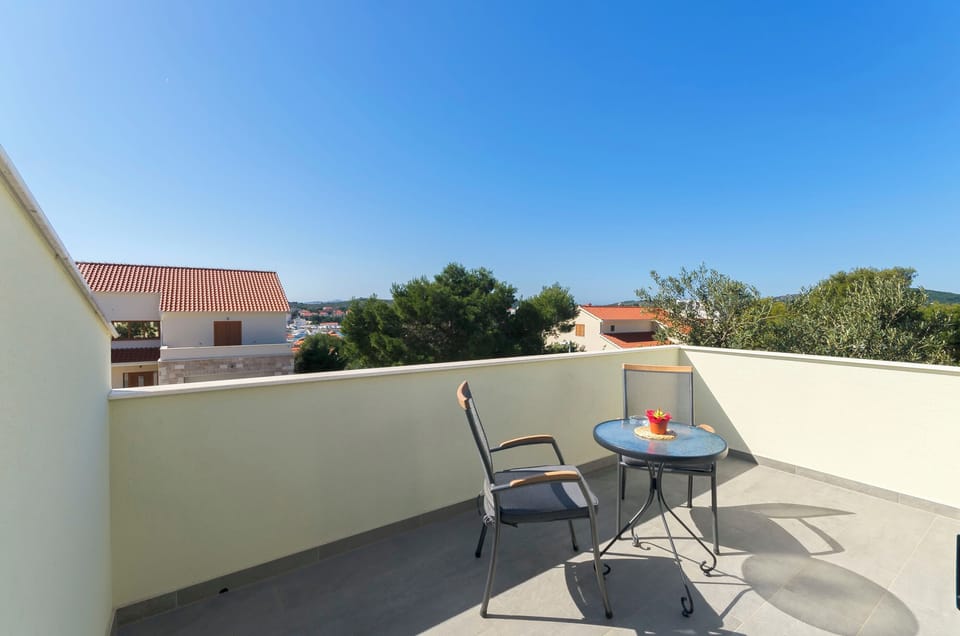 Apartment (A1) | Balcony