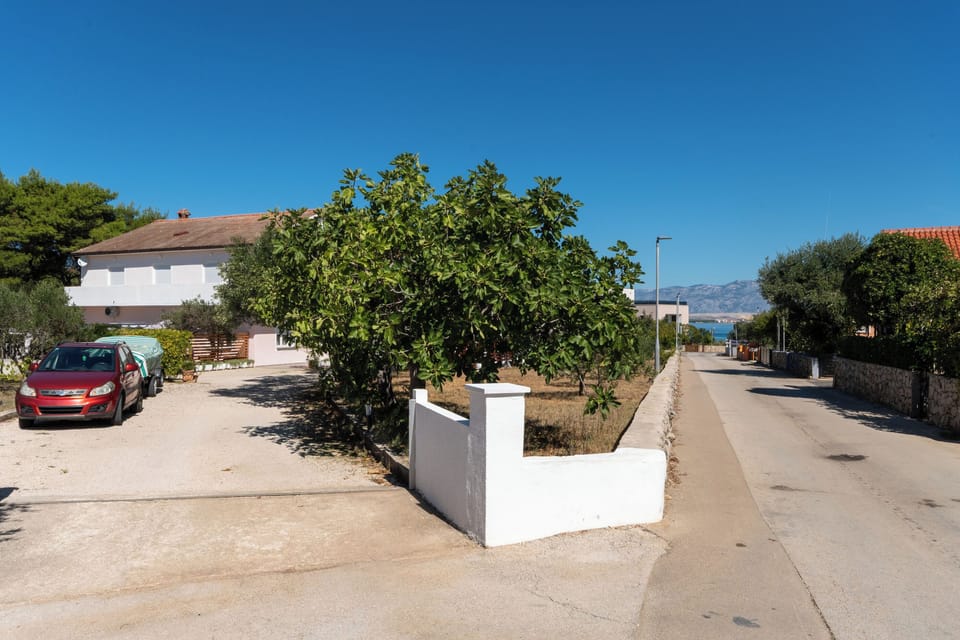 Apartment Buska Near Sea Apartment in Zadar County