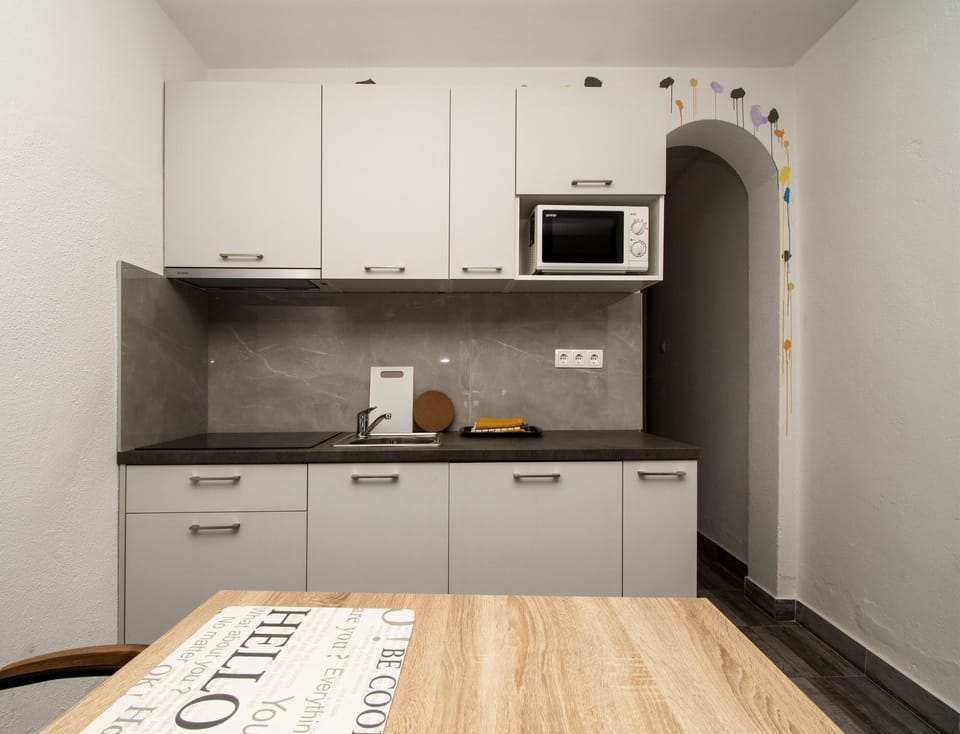 Apartment (A1) | Dining