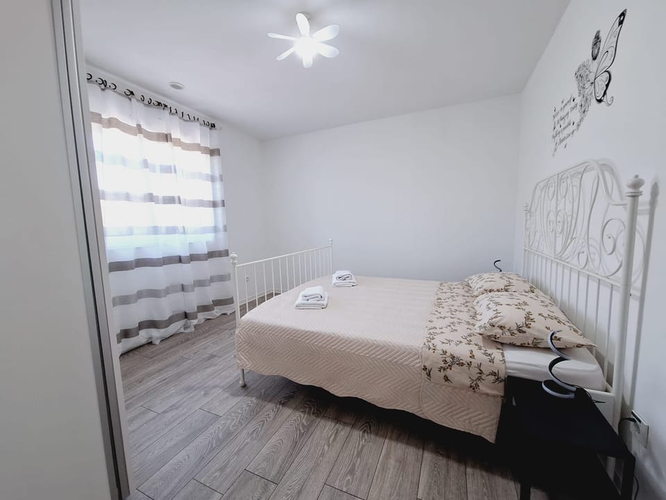 Apartment (A1) | Iron/ironing board, free WiFi