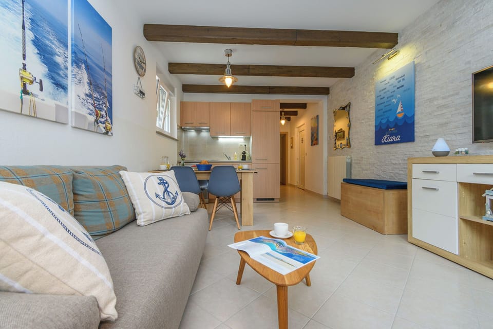 Apartment (A1) | Living room | Smart TV, Netflix, streaming services