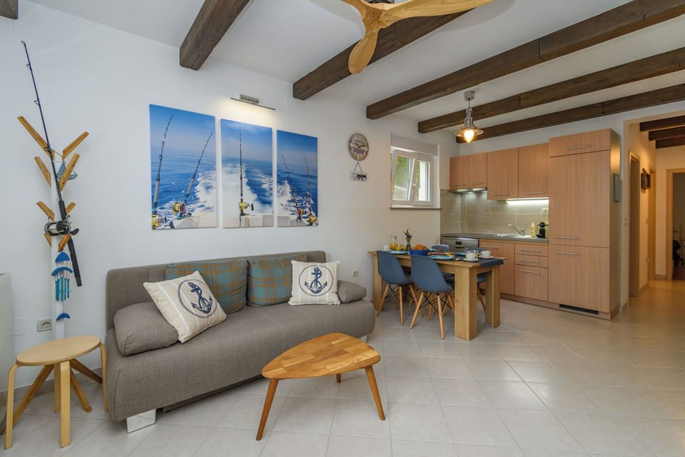 Apartment (A1) | Living room | Smart TV, Netflix, streaming services