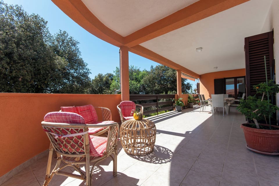 Apartment (A1) | Outdoor dining