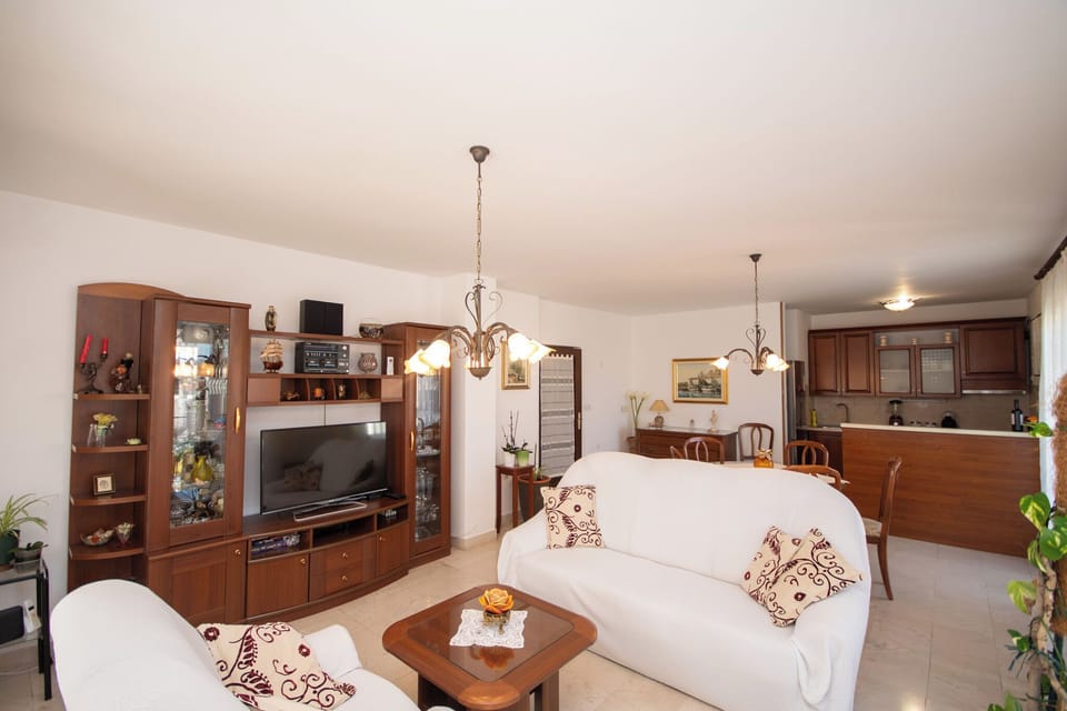 Apartment (A1) | Living room