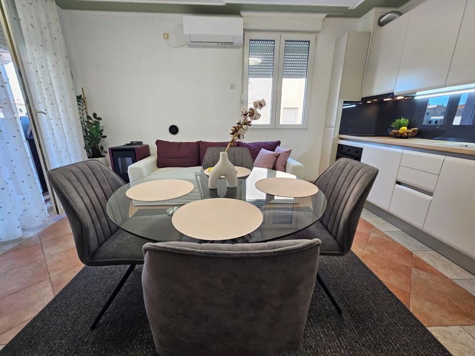 Apartment (A1) | Living room