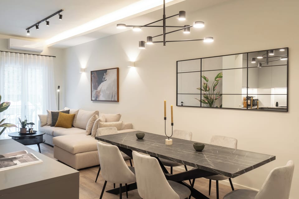Luxury Apartment, Balcony, City View | Dining