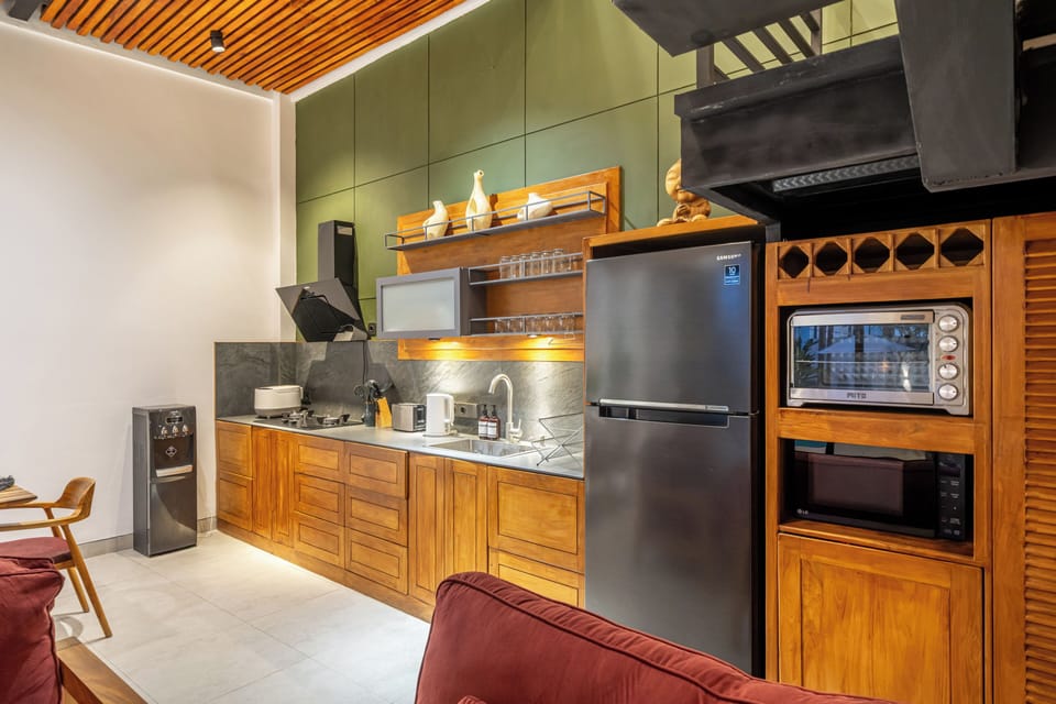 Luxury Villa, Balcony, Pool View | Private kitchen | Electric kettle, toaster, rice cooker, spices