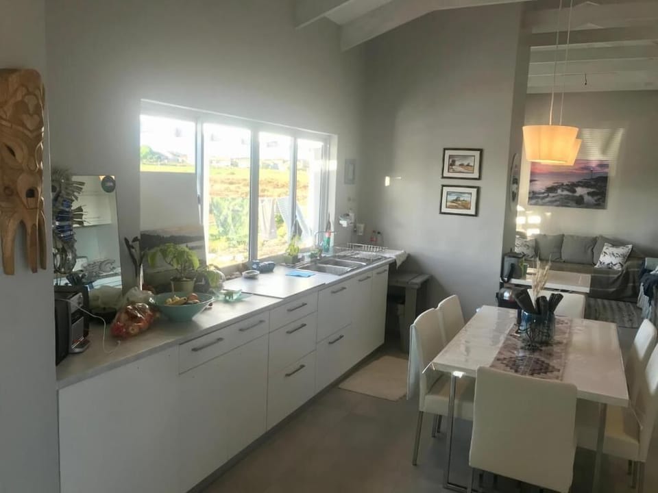 House, 3 Bedrooms, Fireplace | Dining room