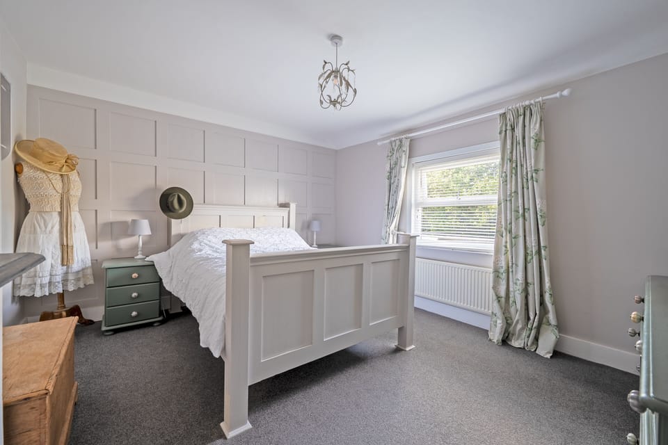 3 Bed House - Sleeps 5 - Garden - Pets - Parking House in Wealden District