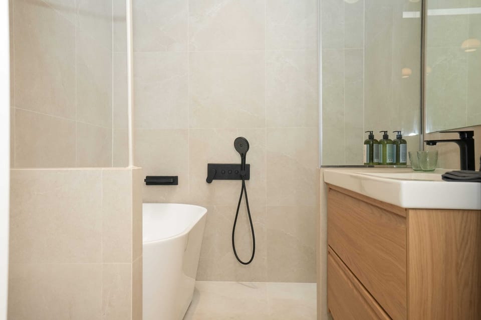 Signature Room, Garden View | Bathroom | Bathrobes
