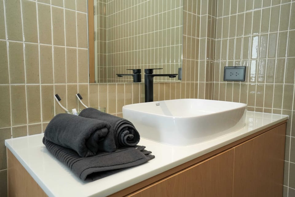 Premium Room, Balcony, Garden View | Bathroom | Bathrobes