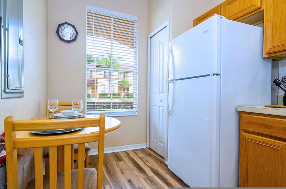 House | 4 bedrooms, high-speed internet