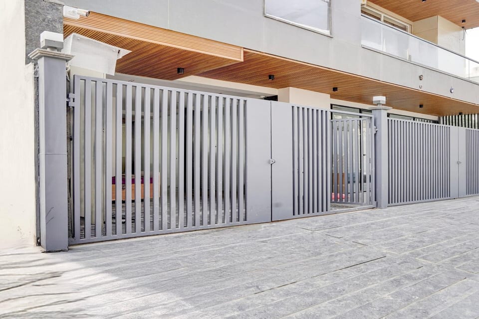 House | Reception