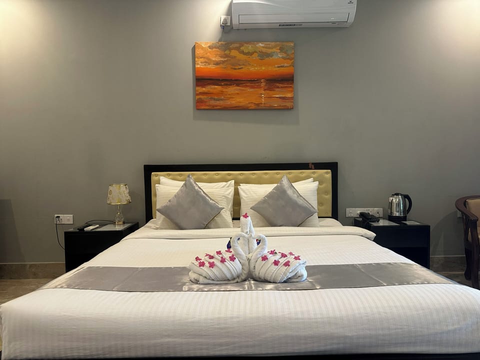 Deluxe Double or Twin Room, Balcony | Free WiFi