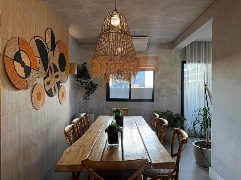Basic Apartment | Dining