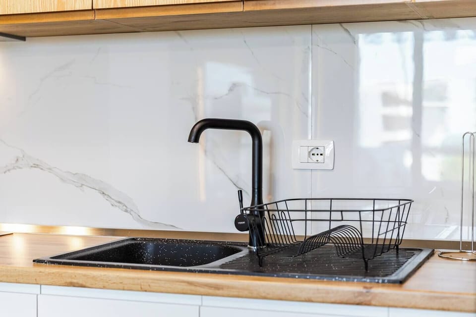 Fully-equipped kitchen details
