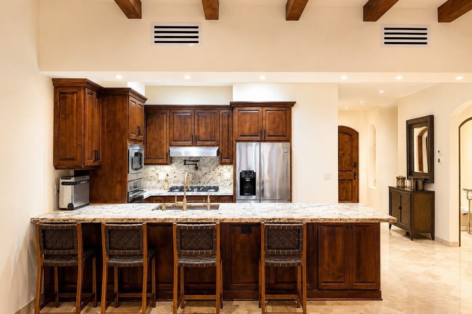 Full Kitchen 