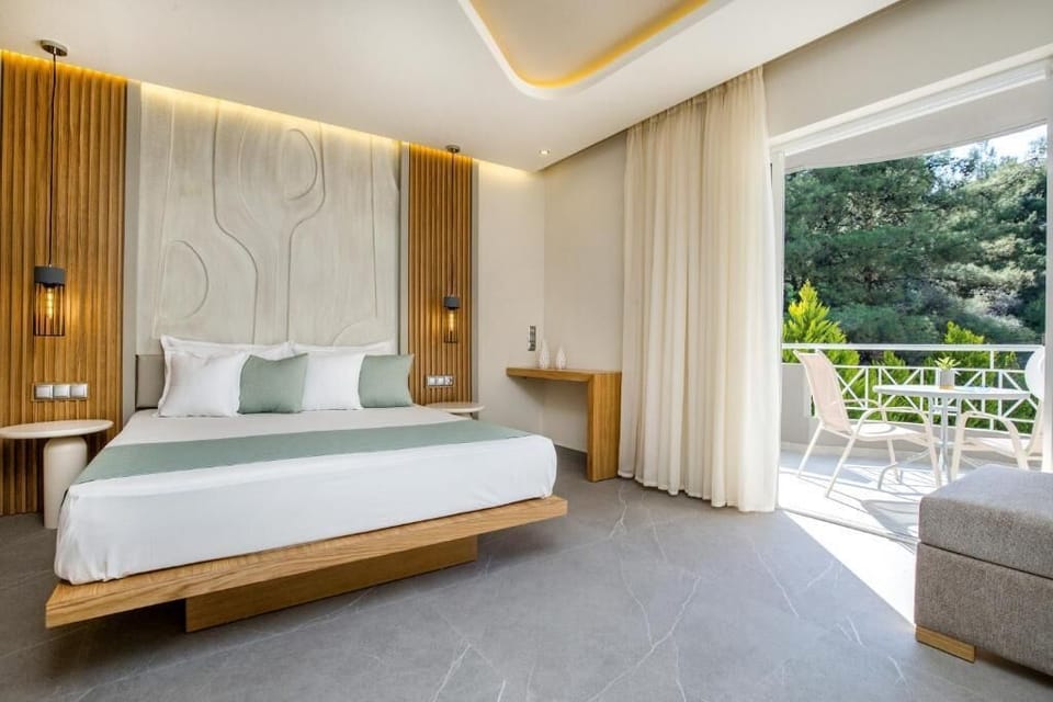 In-room safe, blackout drapes, iron/ironing board, free WiFi