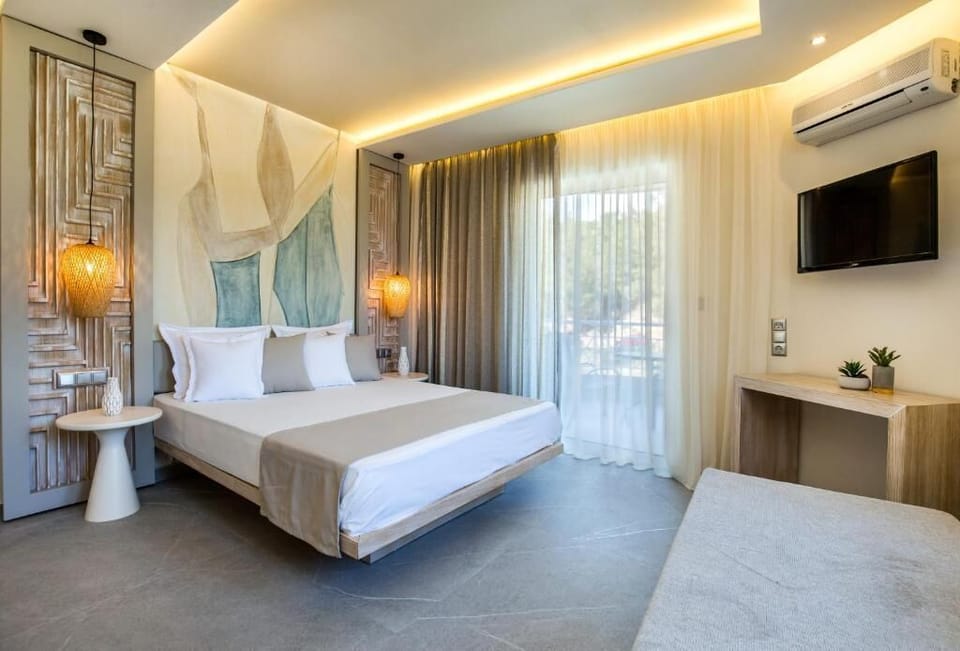 In-room safe, blackout drapes, iron/ironing board, free WiFi