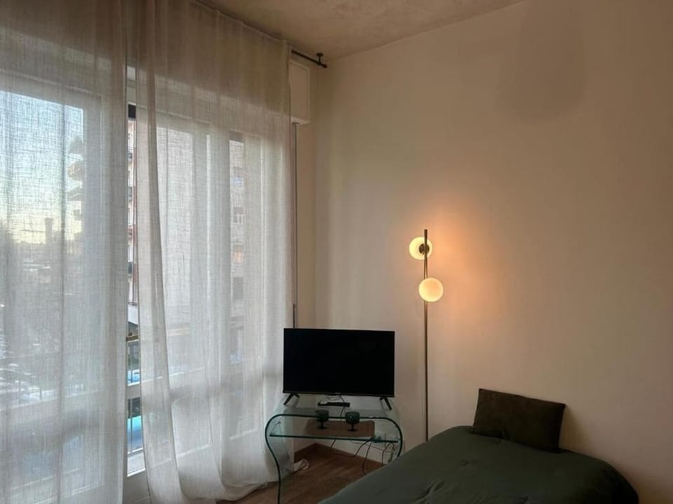 Superior Triple Room, City View | In-room safe, iron/ironing board, free WiFi