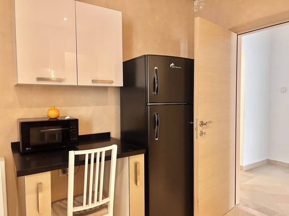 Apartment, 2 Bedrooms, Balcony | Interior