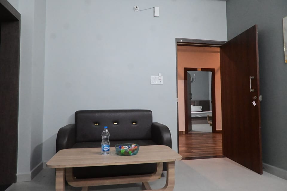 Deluxe Double Room, Mountain View | Interior