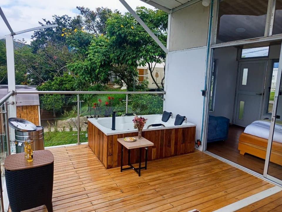 Outdoor spa tub