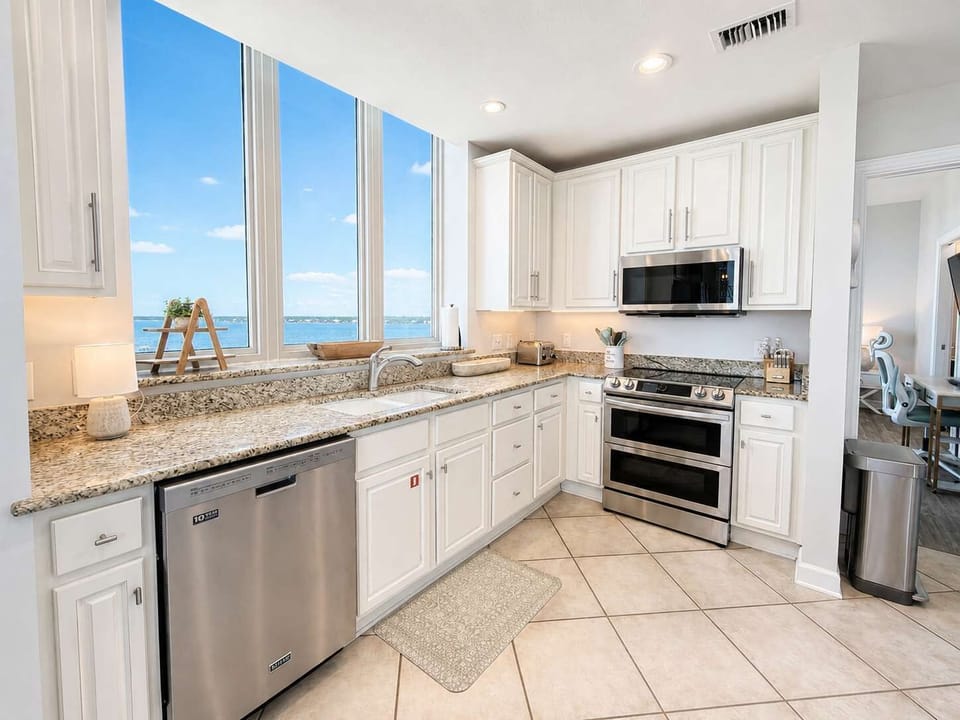 Open Kitchen Layout 