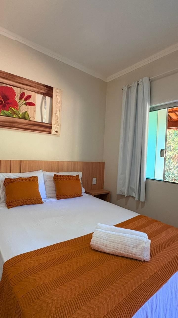 Double Room, Lake View | Bathroom | Shower, free toiletries, towels, soap
