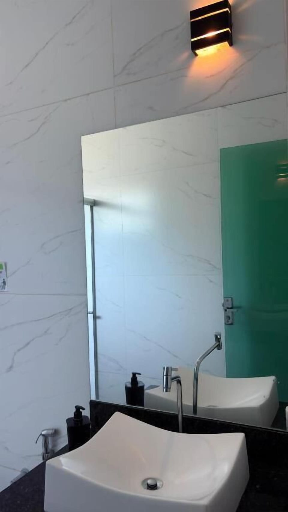 Triple Room, Air conditioning, Lake View | Bathroom | Shower, free toiletries, towels, soap
