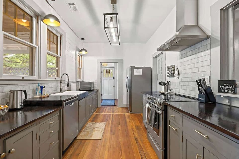 Fully equipped kitchen if you prefer to eat in (we have hosted a Thanksgiving for 10)