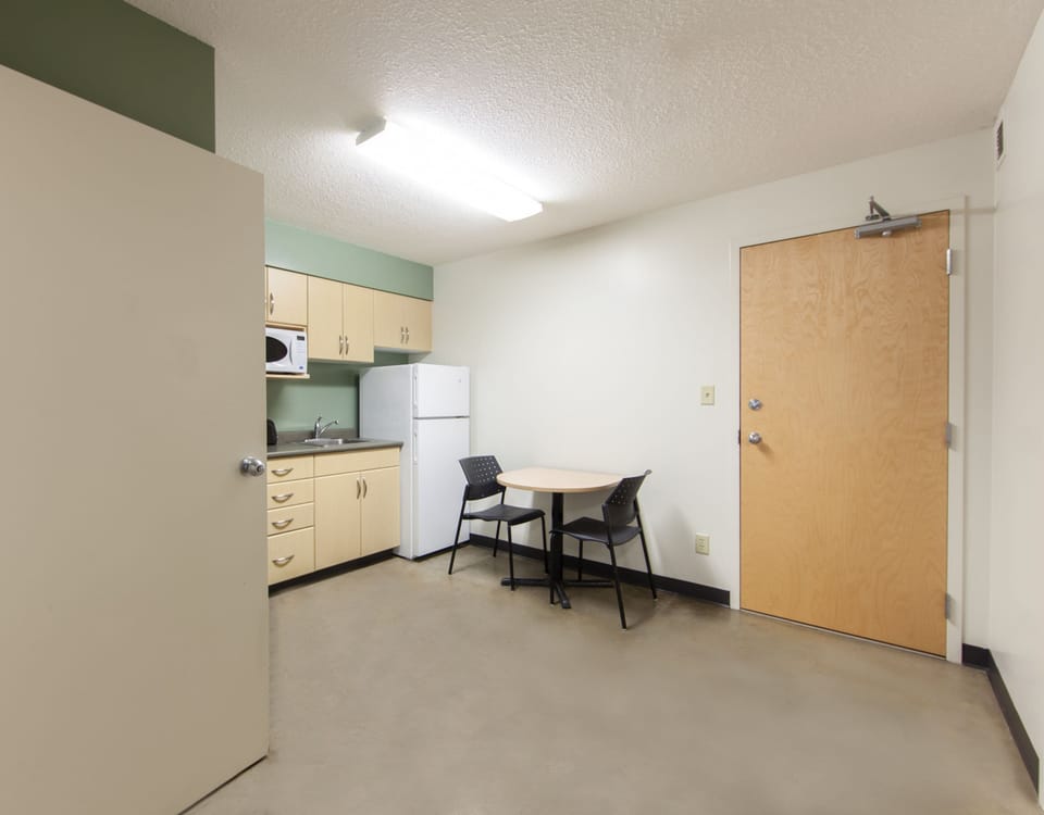 Deluxe Two Bedroom Suite | In-room dining