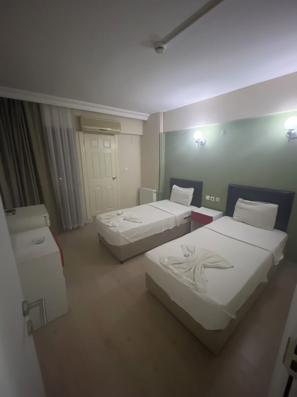 Classic Twin Room, Balcony, City View | Free WiFi