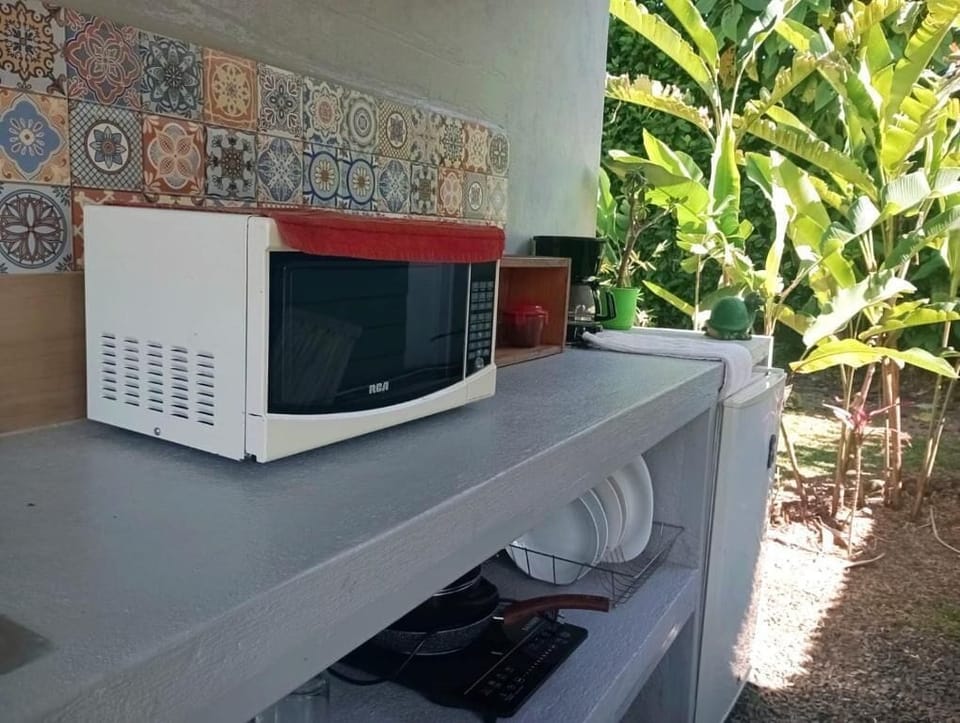 Classic Double Room, Patio, Garden View | Private kitchen