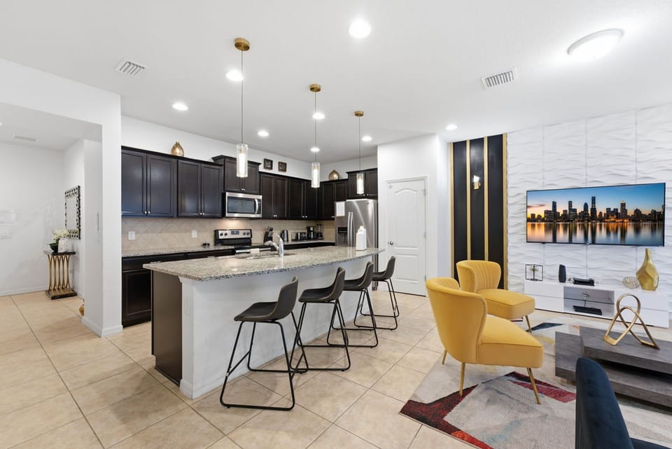 Townhome, Multiple Beds, Pool View (9035RS-SVH) | Private kitchen