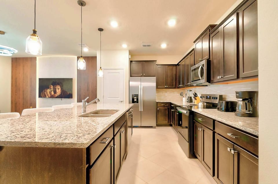 Townhome, Multiple Beds, Pool Access, Pool View (16037BWW-SVH) | Private kitchen
