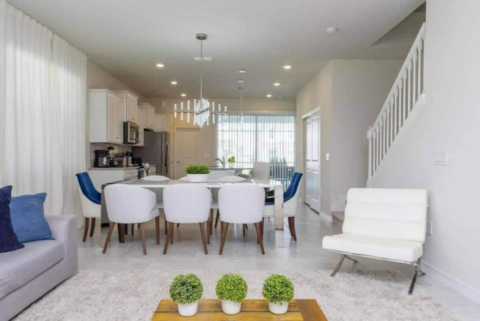 House, Multiple Beds, Pool View (1807SD-SVH) | Interior