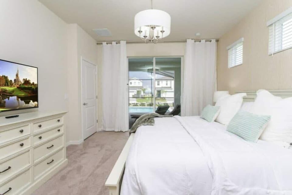 House, Multiple Beds, Pool View (1807SD-SVH) | View from room