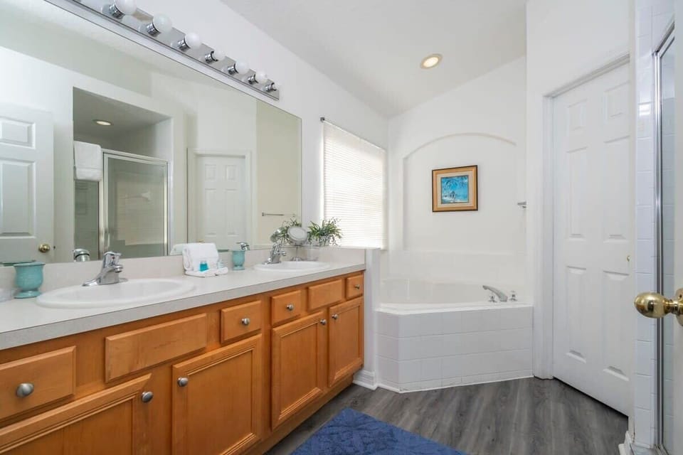 Luxury Lakeview Retreat at Terra Verde Resort House in Kissimmee